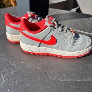 Nike Air Force One Sz 1 little kids - Grey and Orange